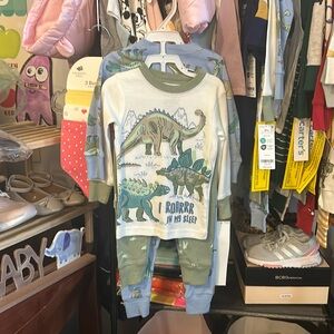 Dino Pj Set Nwt dinosaur pajama two pieces set